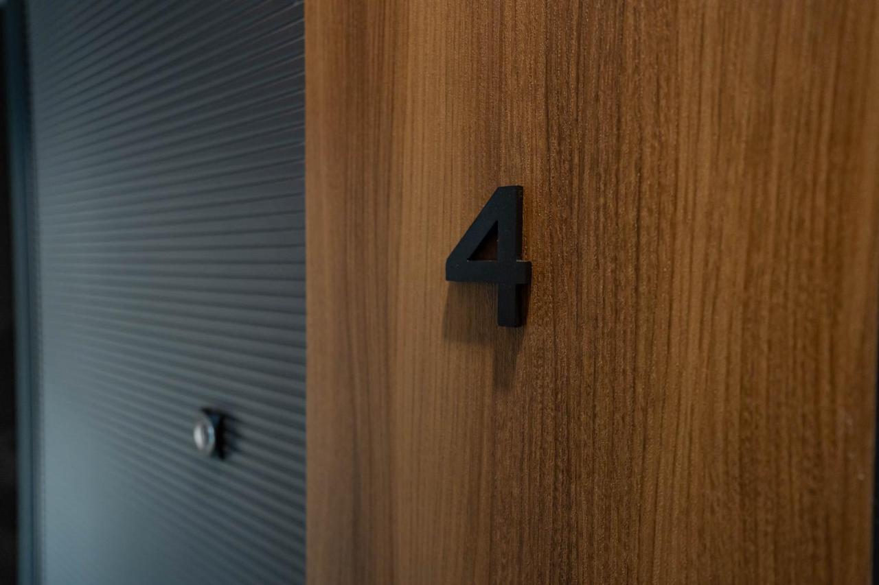 Deluxe Aparthotel Marwell Residence Suceava Ngoại thất bức ảnh