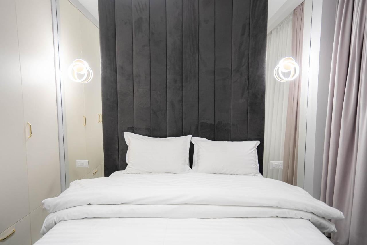 Deluxe Aparthotel Marwell Residence Suceava Ngoại thất bức ảnh