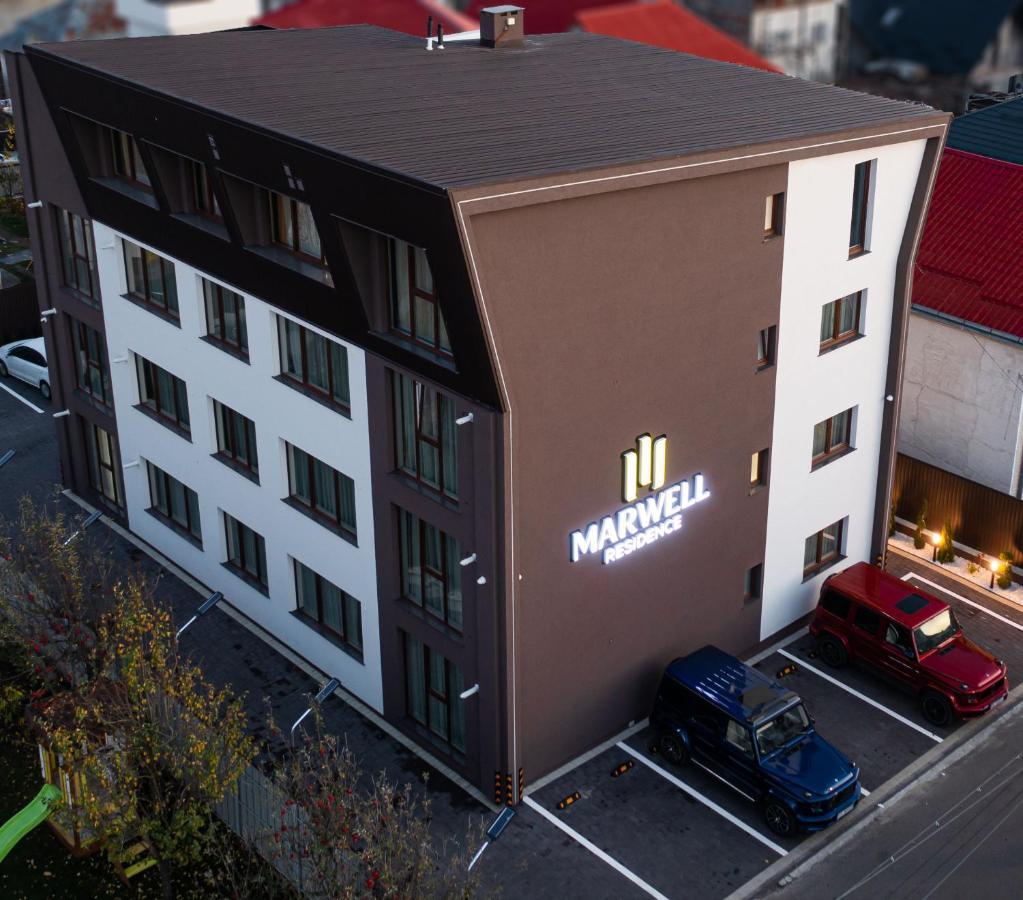 Deluxe Aparthotel Marwell Residence Suceava Ngoại thất bức ảnh